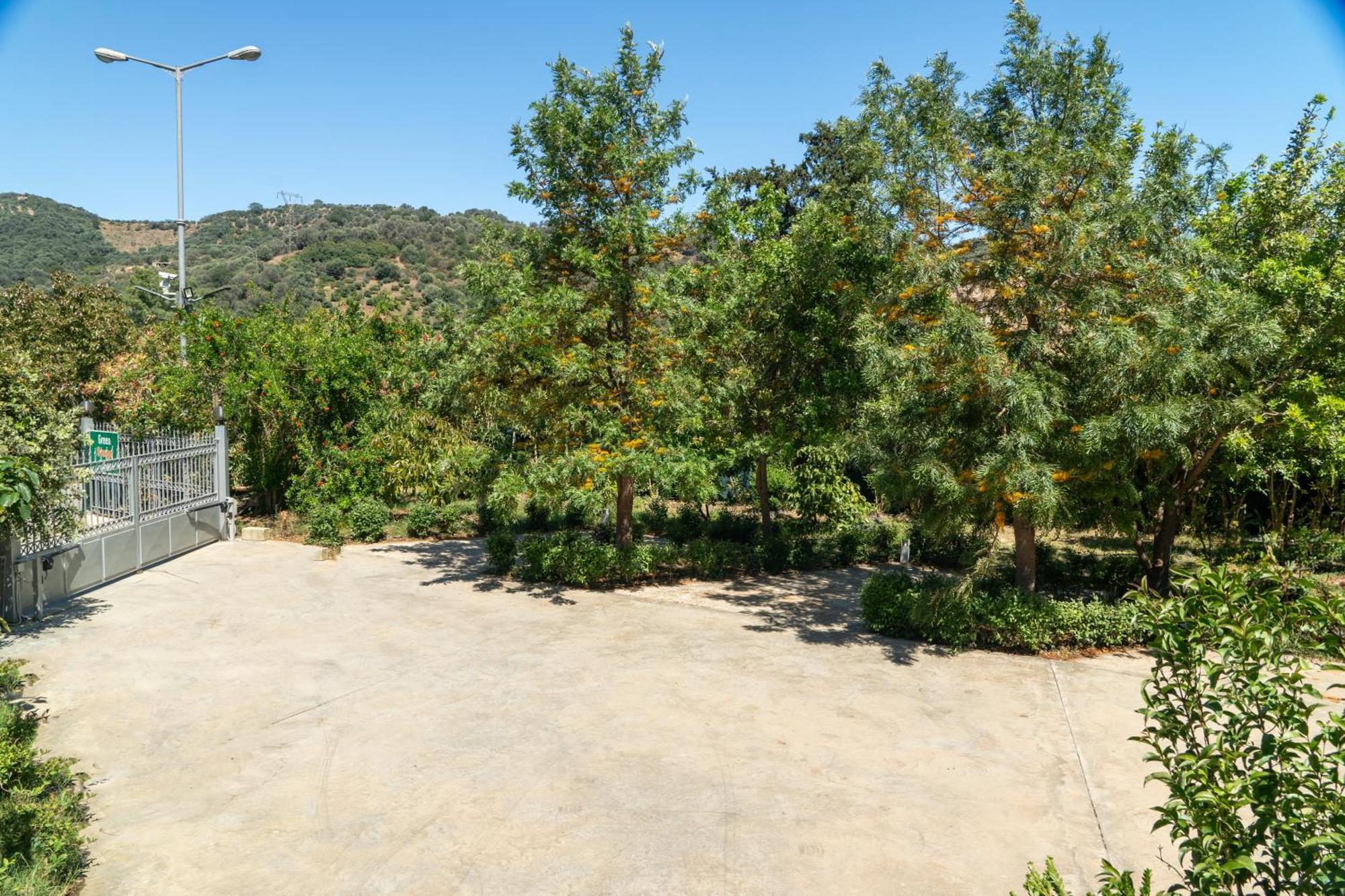 Vilă Orange Near Platanias